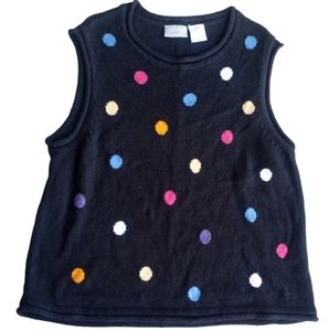 Sleeveless polka dot sweater
